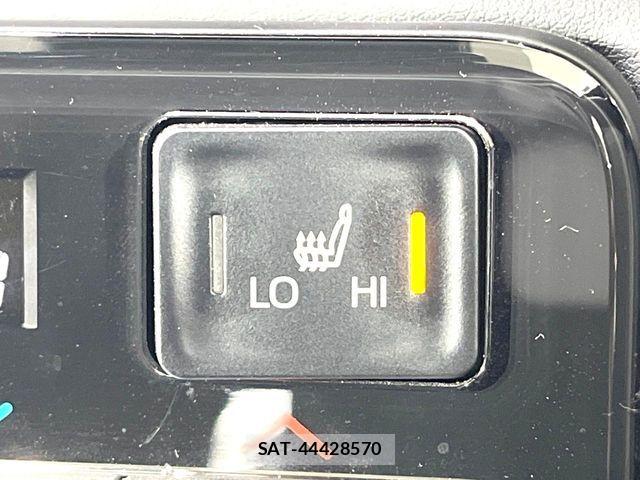 Toyota NOAH 2024-05 8628083-6