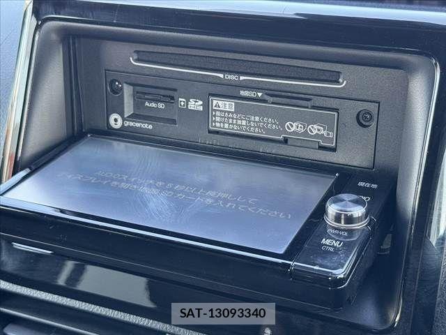 Toyota NOAH 2017-12 8628096-25