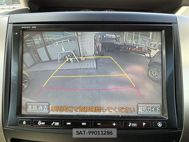 Toyota NOAH 2012-03 8666651-25