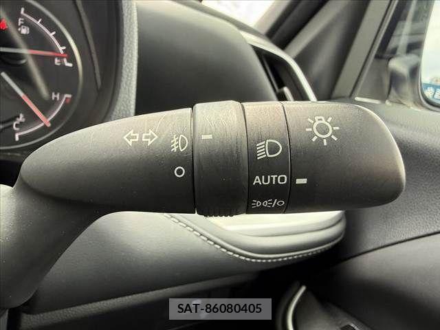 Toyota NOAH 2023-09 8660688-24