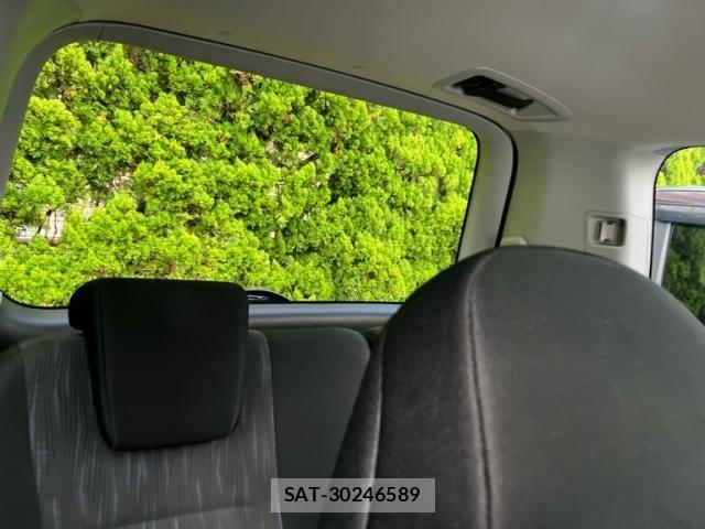 Toyota NOAH 2013-07 8660699-18