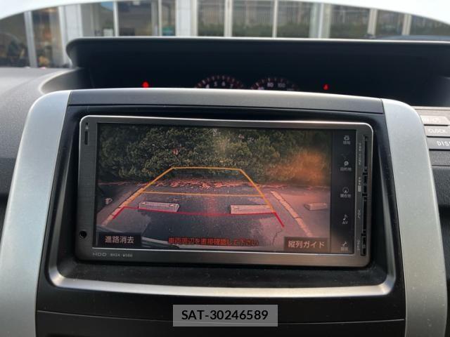 Toyota NOAH 2013-07 8660699-20
