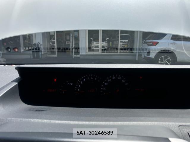 Toyota NOAH 2013-07 8660699-22