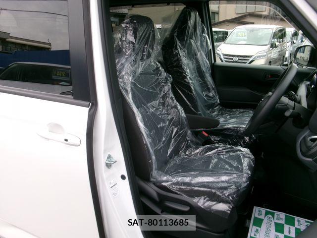 Toyota NOAH 2023-05 8660690-10