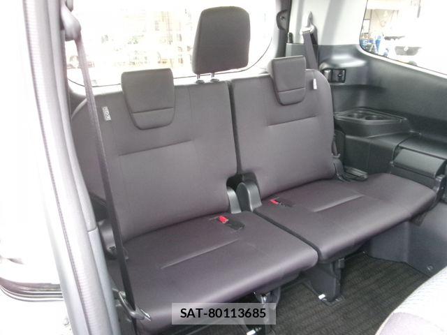 Toyota NOAH 2023-05 8660690-12