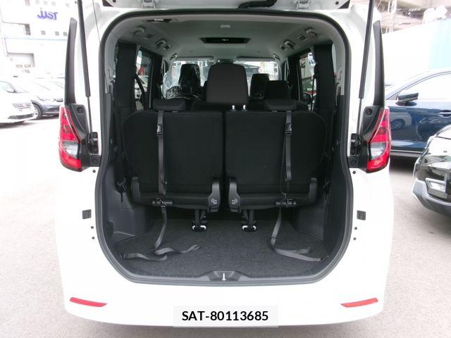 Toyota NOAH 2023-05 8660690-13