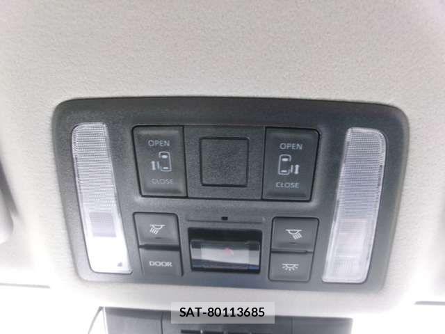 Toyota NOAH 2023-05 8660690-21