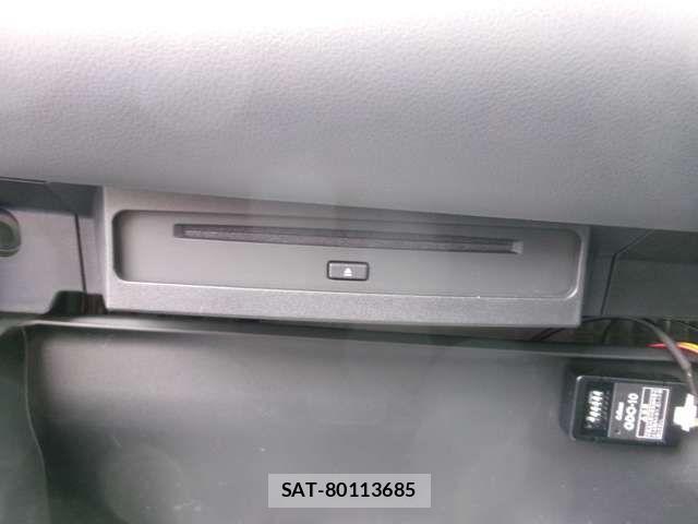 Toyota NOAH 2023-05 8660690-22