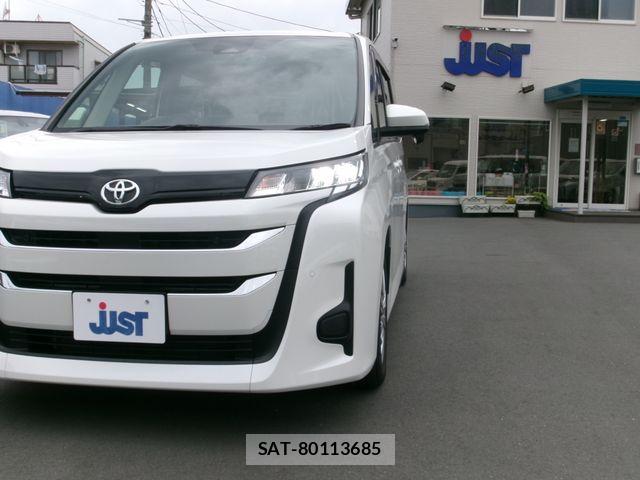 Toyota NOAH 2023-05 8660690-27