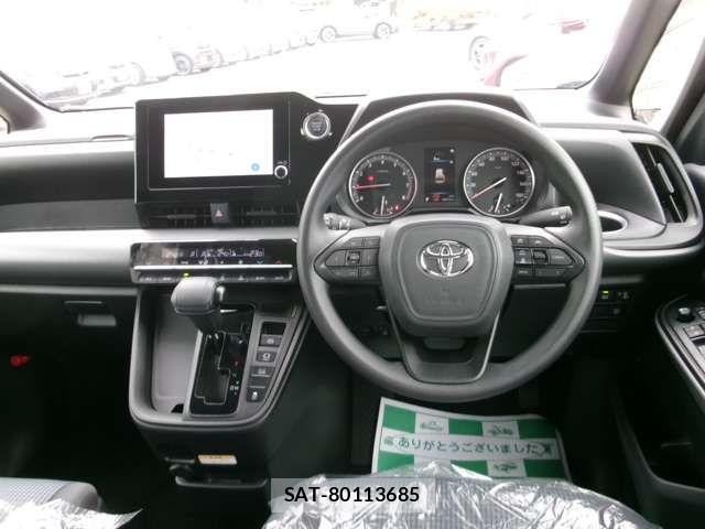 Toyota NOAH 2023-05 8660690-4