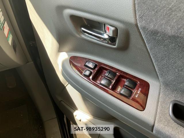 Toyota NOAH 2005-10 8660710-12