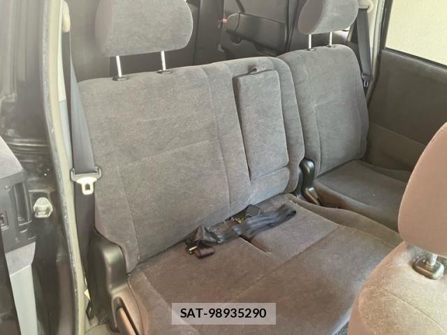 Toyota NOAH 2005-10 8660710-16