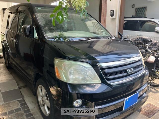 Toyota NOAH 2005-10 8660710-1