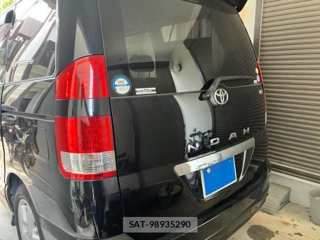 Toyota NOAH 2005-10 8660710-3