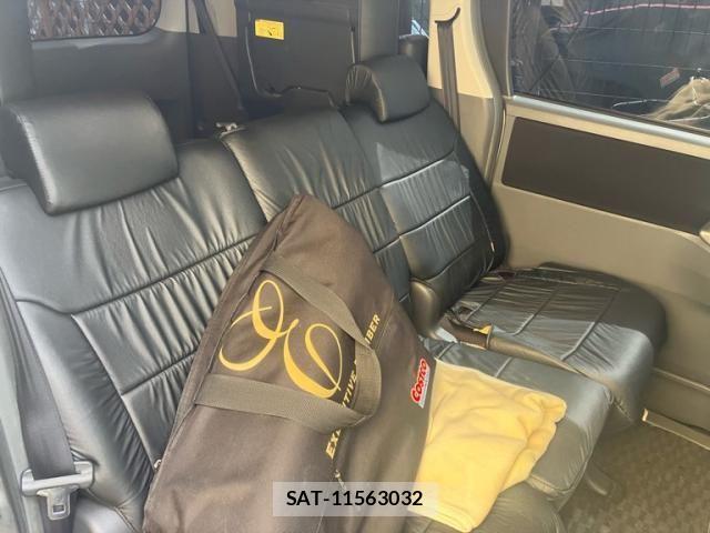 Toyota NOAH 2008-01 8660705-13