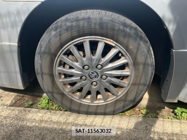 Toyota NOAH 2008-01 8660705-8