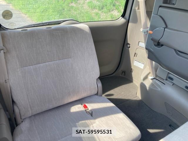 Toyota NOAH 2002-10 8660711-14