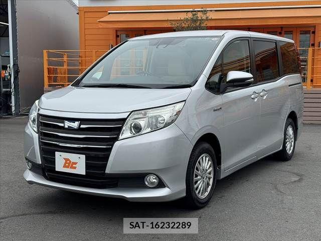 Toyota NOAH 2016-09 8666645-9