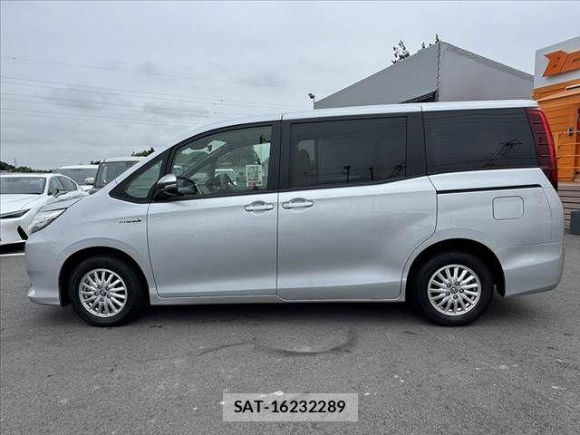 Toyota NOAH 2016-09 8666645-10