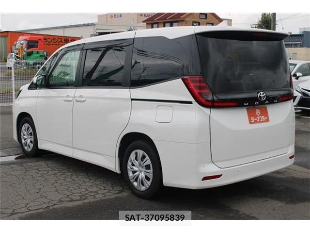 Toyota NOAH 2025-02 8660694-14