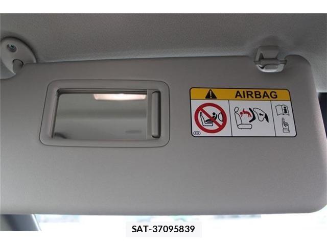 Toyota NOAH 2025-02 8660694-18