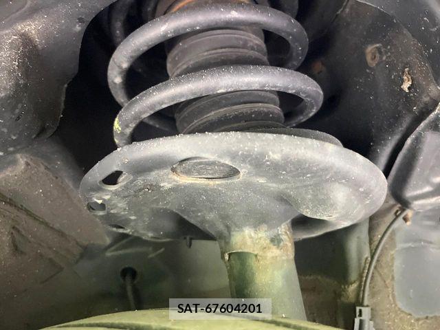 Toyota NOAH 2019-07 8660695-19