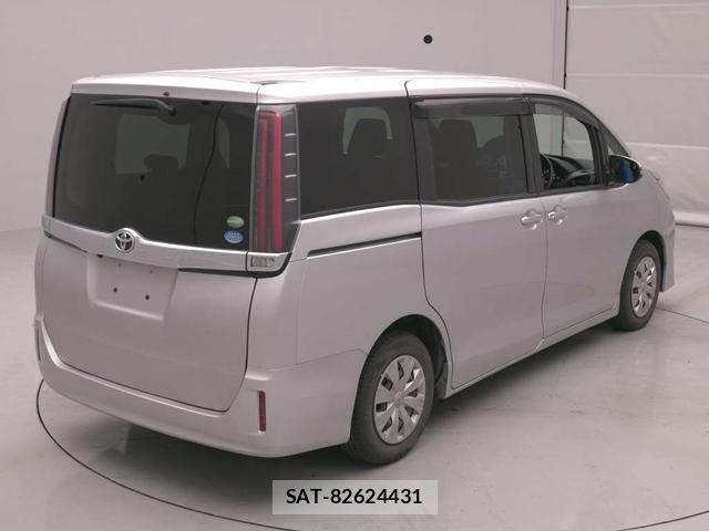 Toyota NOAH 2019-05 8656633-1