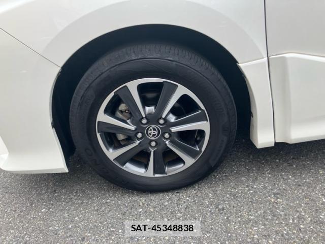 Toyota NOAH 2021-01 8660689-9