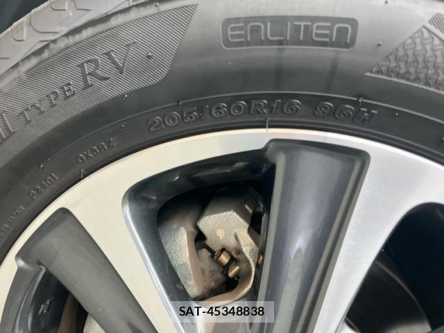 Toyota NOAH 2021-01 8660689-10