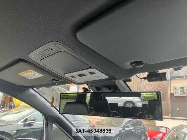 Toyota NOAH 2021-01 8660689-23
