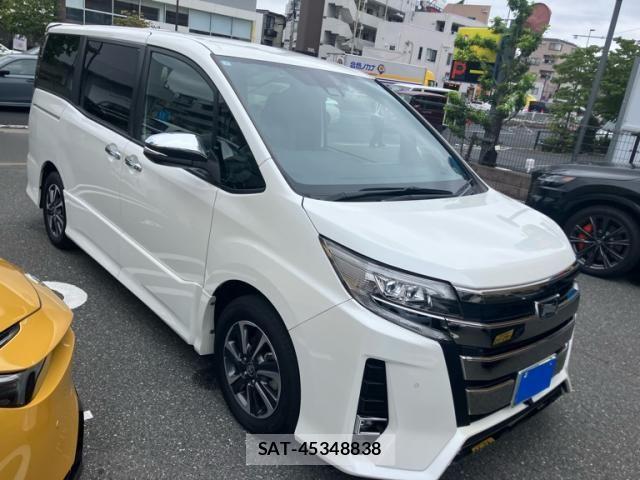 Toyota NOAH 2021-01 8660689-2