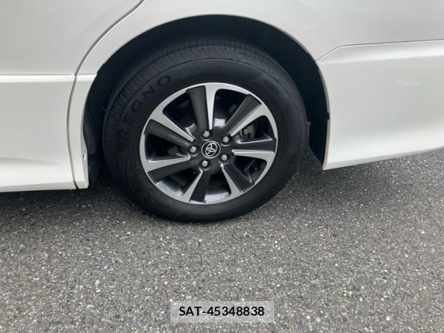 Toyota NOAH 2021-01 8660689-8