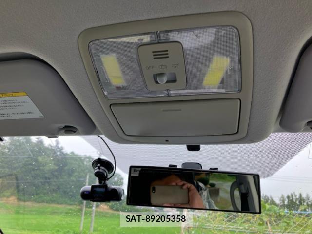 Toyota NOAH 2012-04 8660700-24
