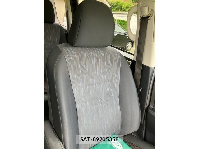 Toyota NOAH 2012-04 8660700-25