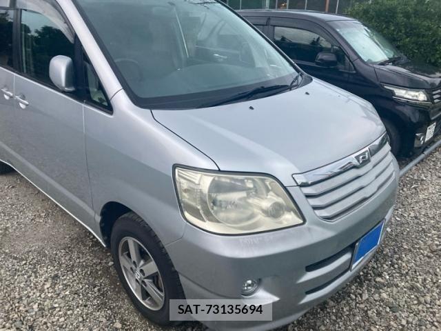 Toyota NOAH 2003-09 8666655-1