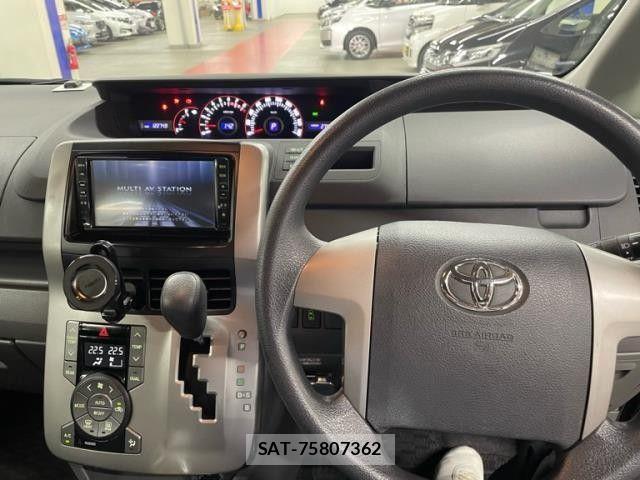 Toyota NOAH 2007-08 8666652-3