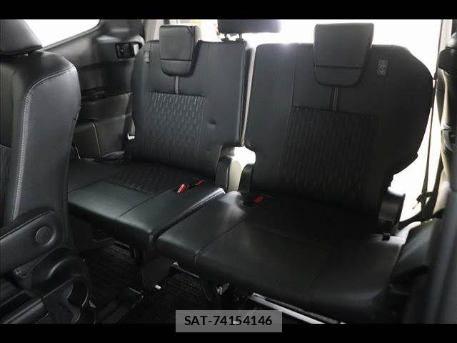 Toyota NOAH 2022-09 8660686-12