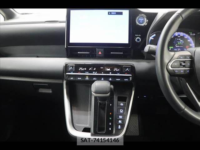 Toyota NOAH 2022-09 8660686-28