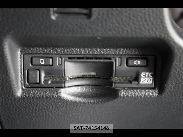 Toyota NOAH 2022-09 8660686-7