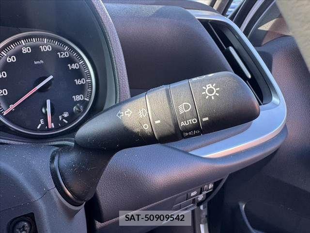 Toyota NOAH 2022-04 8660691-29