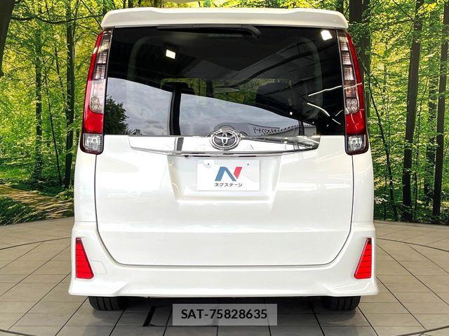 Toyota NOAH 2014-03 8666649-14