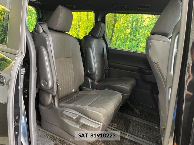 Toyota NOAH 2025-03 8660687-8