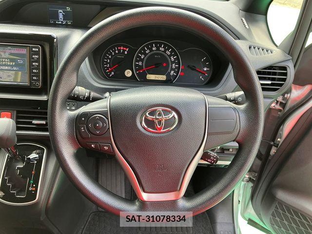 Toyota NOAH 2021-07 8660693-19