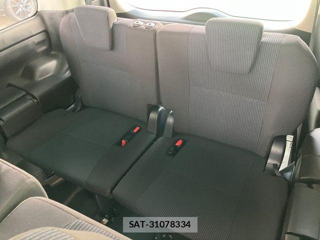 Toyota NOAH 2021-07 8660693-28