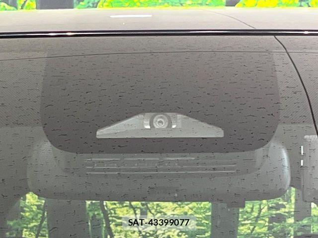 Toyota NOAH 2022-04 8686169-2