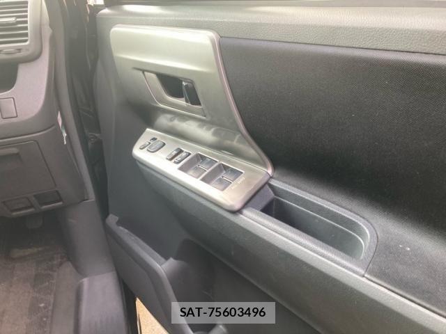 Toyota NOAH 2008-06 8686173-3