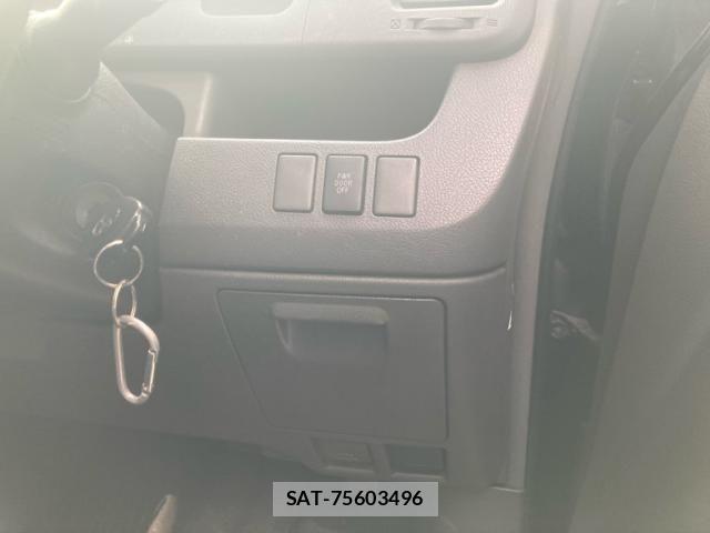 Toyota NOAH 2008-06 8686173-5