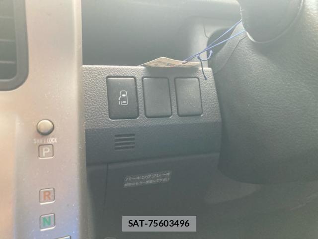 Toyota NOAH 2008-06 8686173-7