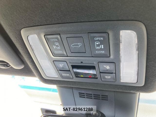 Toyota NOAH 2023-09 8686171-18