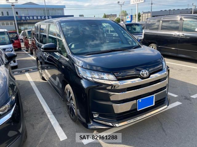 Toyota NOAH 2023-09 8686171-1